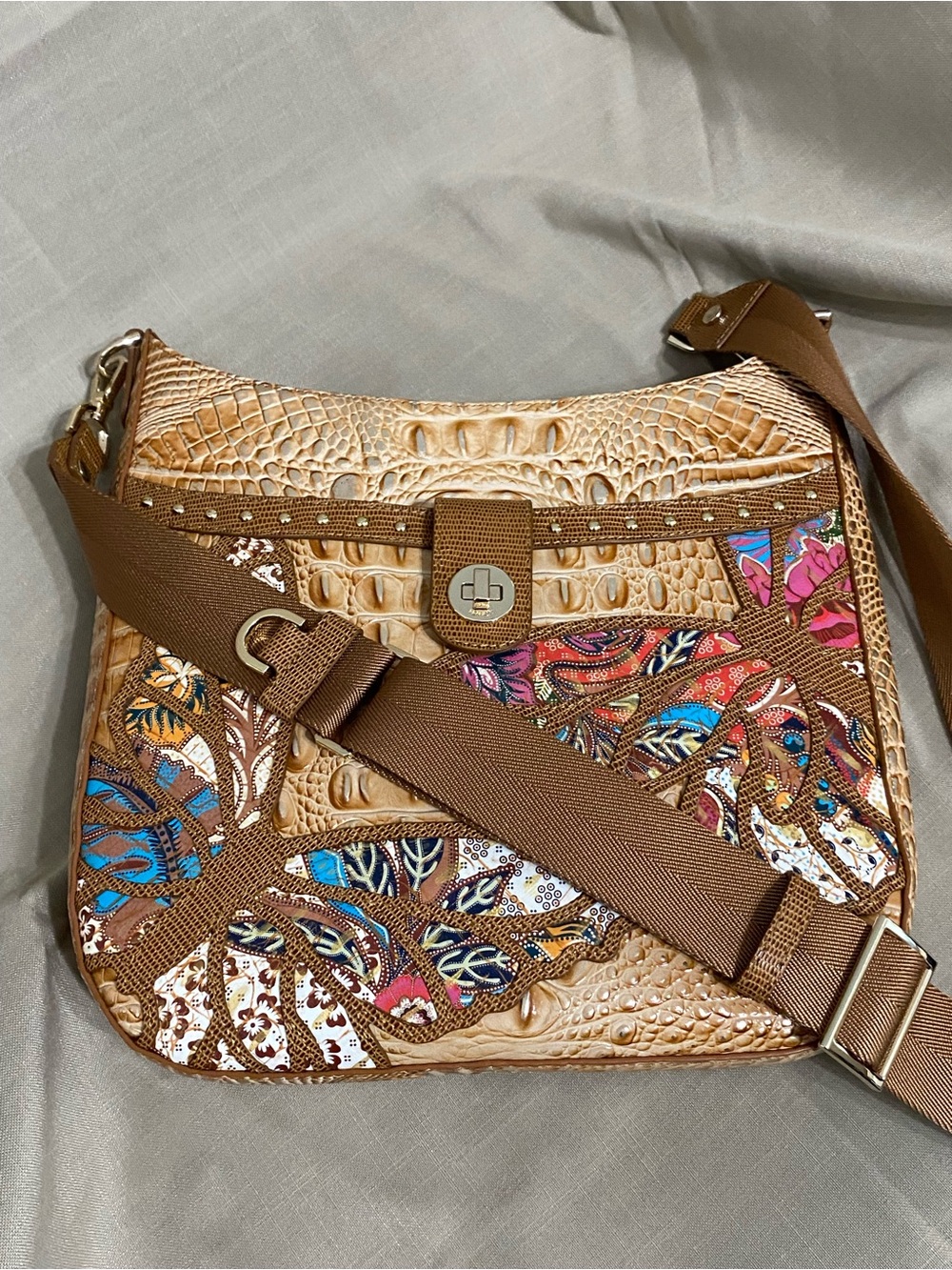 LKNW Brahmin Leia Gala Butterfly Shoulder Bag Crossbody Applique Guitar Strap